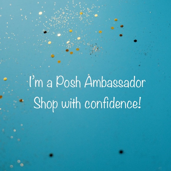 🌟Posh Ambassador🌟 - Picture 1 of 3